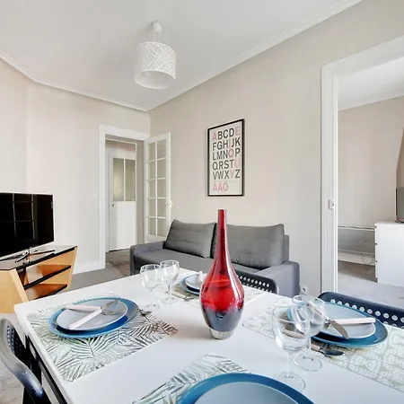 Bright - 2br-4p - Belleville Paris