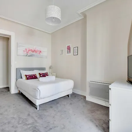 Bright - 2br-4p - Belleville Appartamento